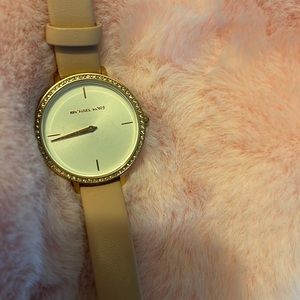 Micheal Kors watch 💗